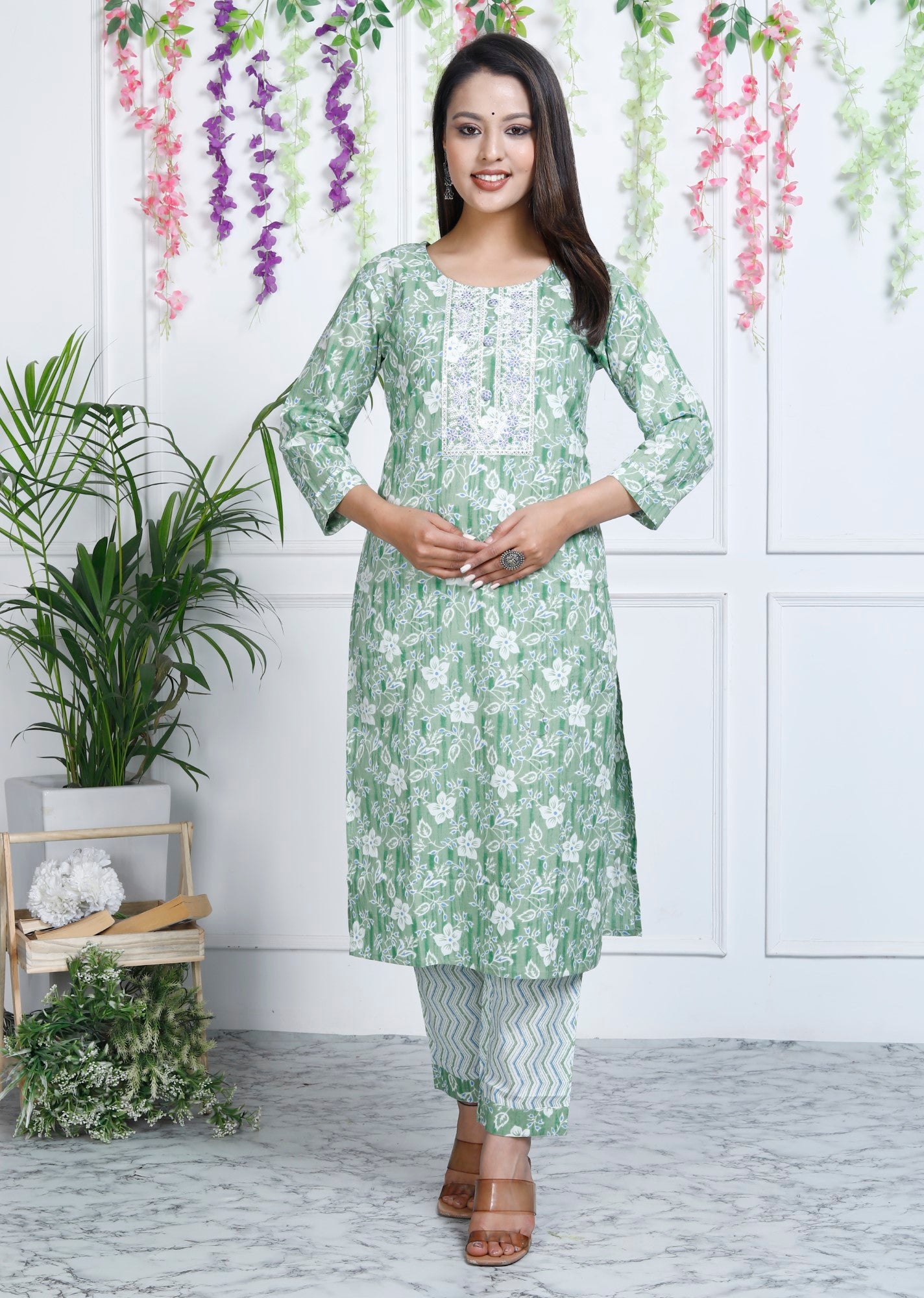 Green Cotton Printed Embroidered Kurta Pant Set with Dupatta-1113