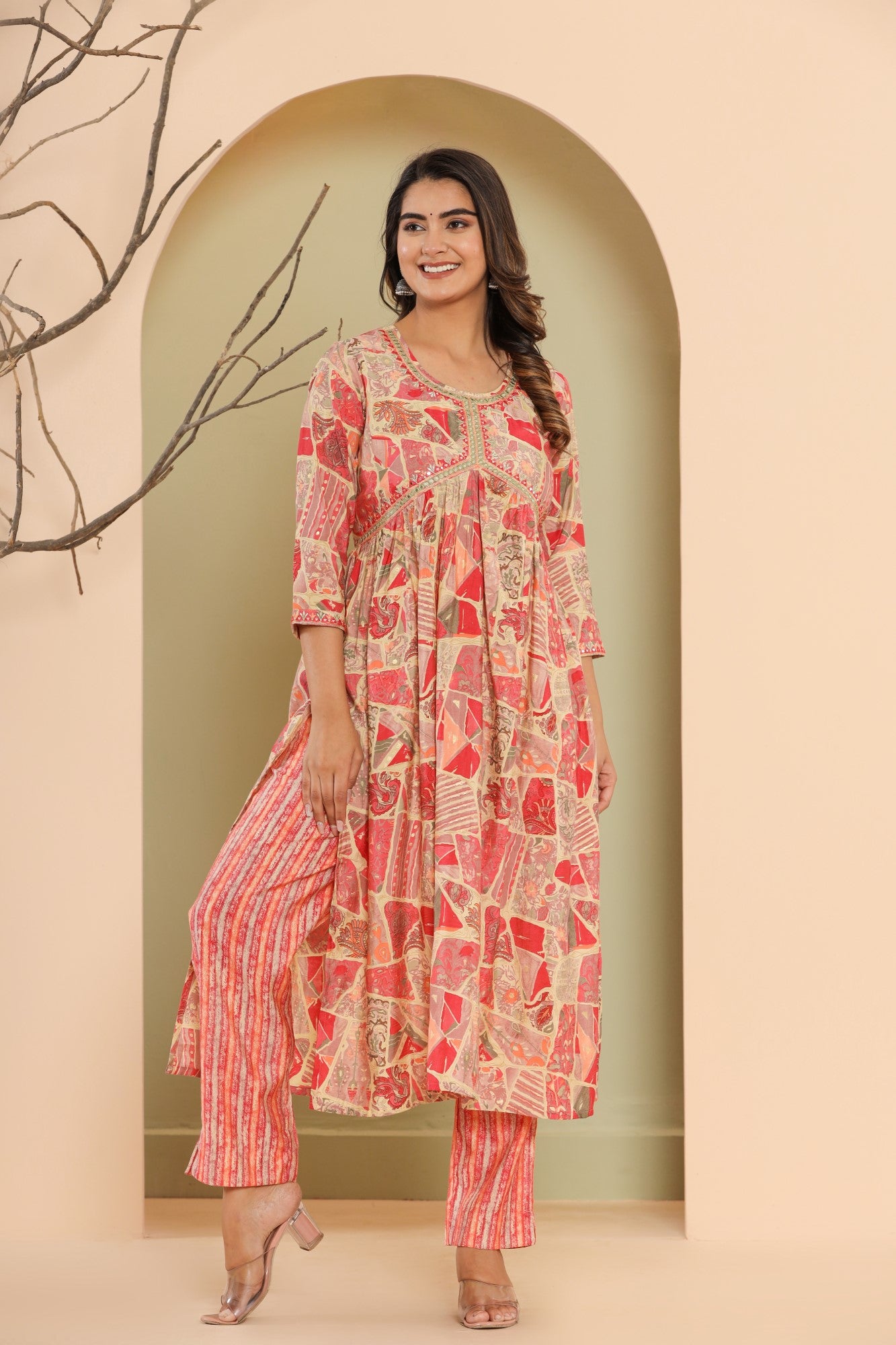 Peach Muslin Floral Print Kurta Pant Set with Dupatta-1101