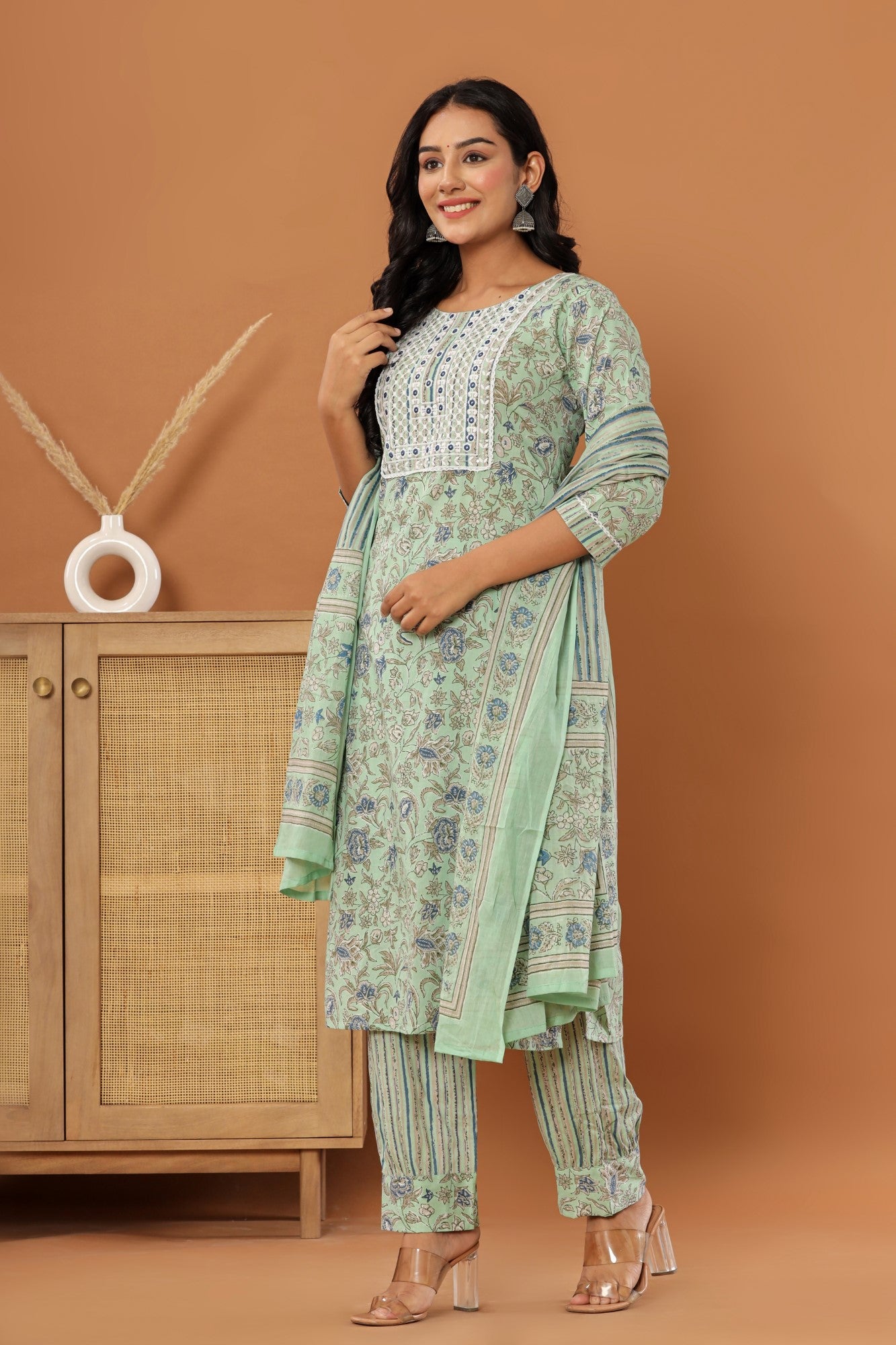 Green Cotton Printed Embroidered Kurta Pant Set with Dupatta-1109