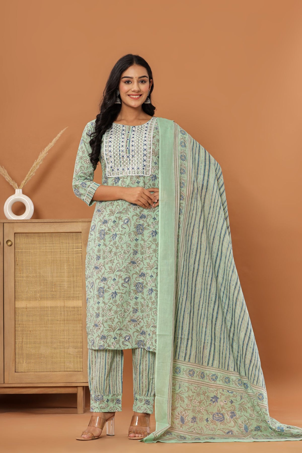 Green Cotton Printed Embroidered Kurta Pant Set with Dupatta-1109