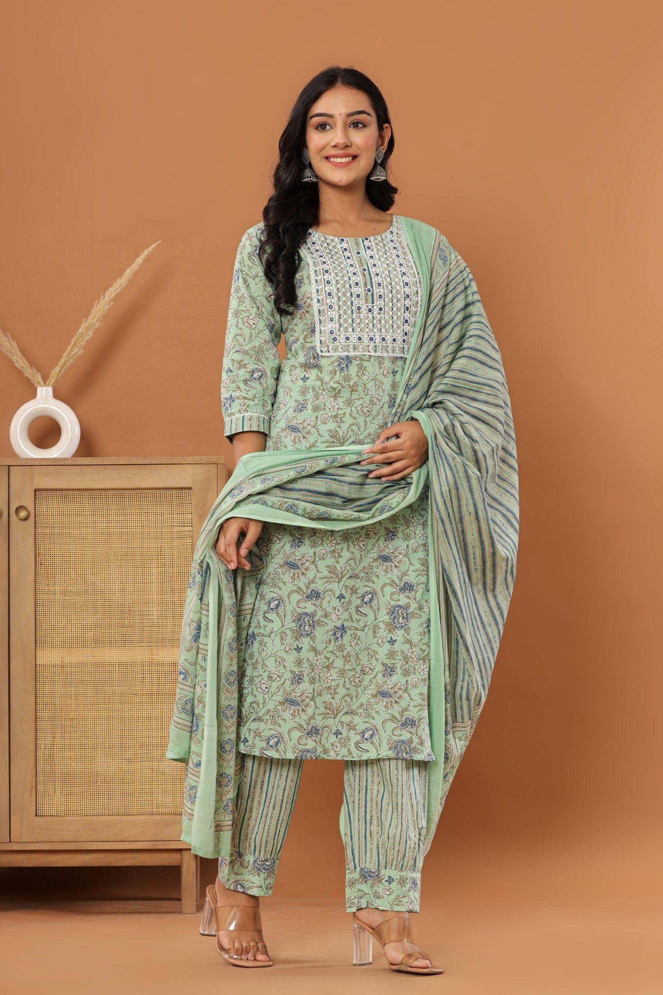 Green Cotton Printed Embroidered Kurta Pant Set with Dupatta-1109